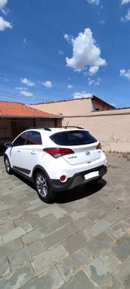 HYUNDAI HB20X 1.6 16V STYLE FLEX 4P AUTOMÁTICO